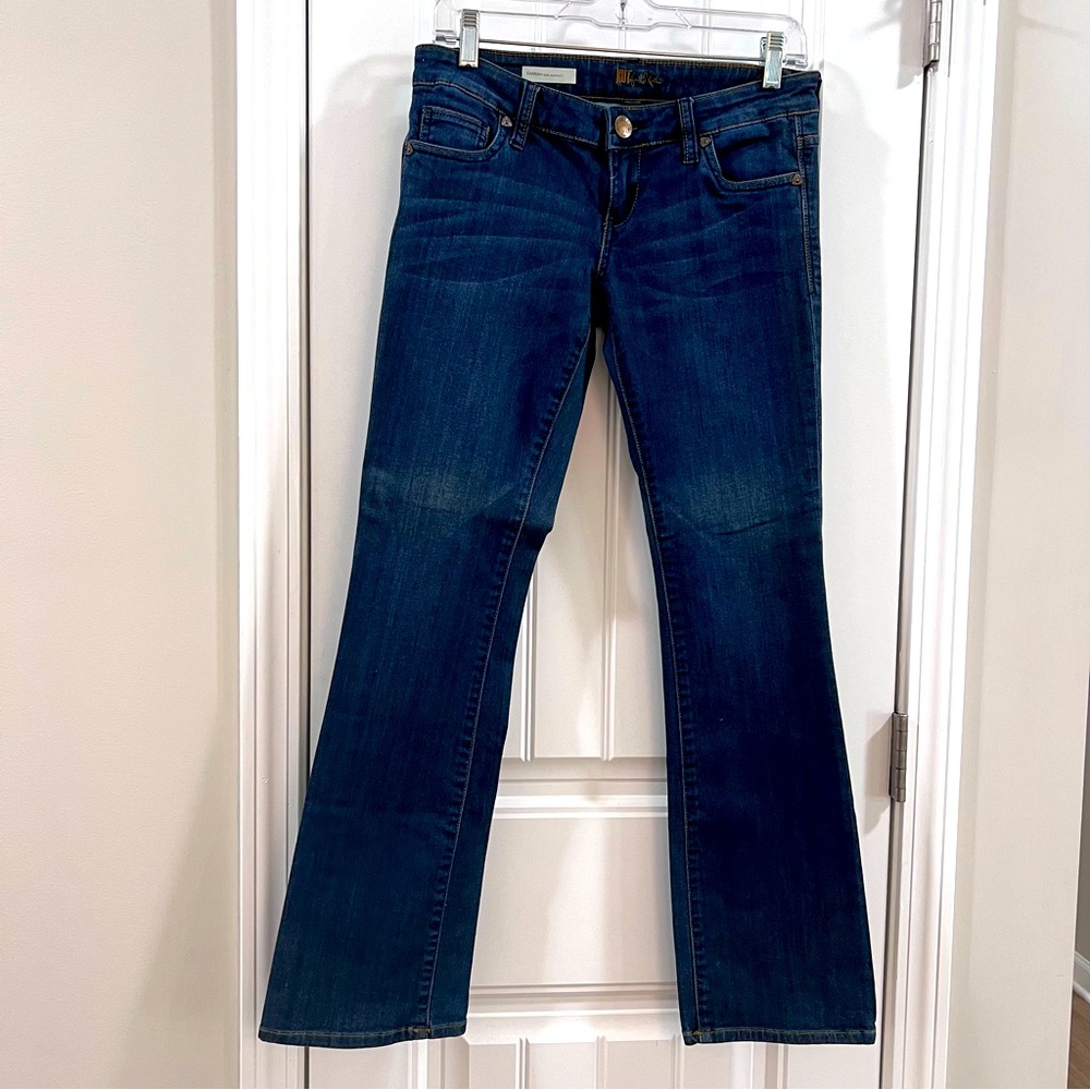 Kut from the Kloth Farrah baby bootcut women’s jeans size 2P